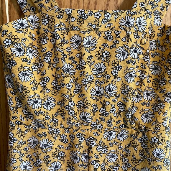 Flower Jumpsuit! - Picture 2 of 4